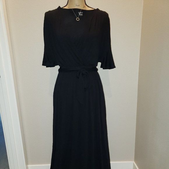 LOFT Dresses & Skirts - LOFT Beach Collection Maxi Dress with Bell Sleeves